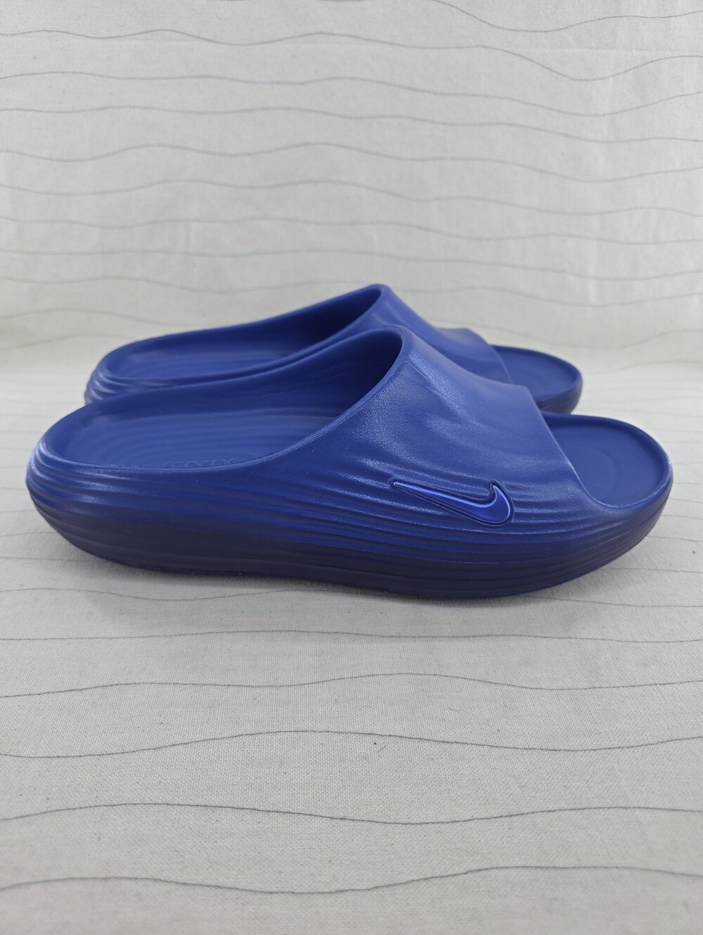 Nike Mens Reactx Rejuven8 Blue Slip On Slide Casual Sandals Size 11 (Women 12)